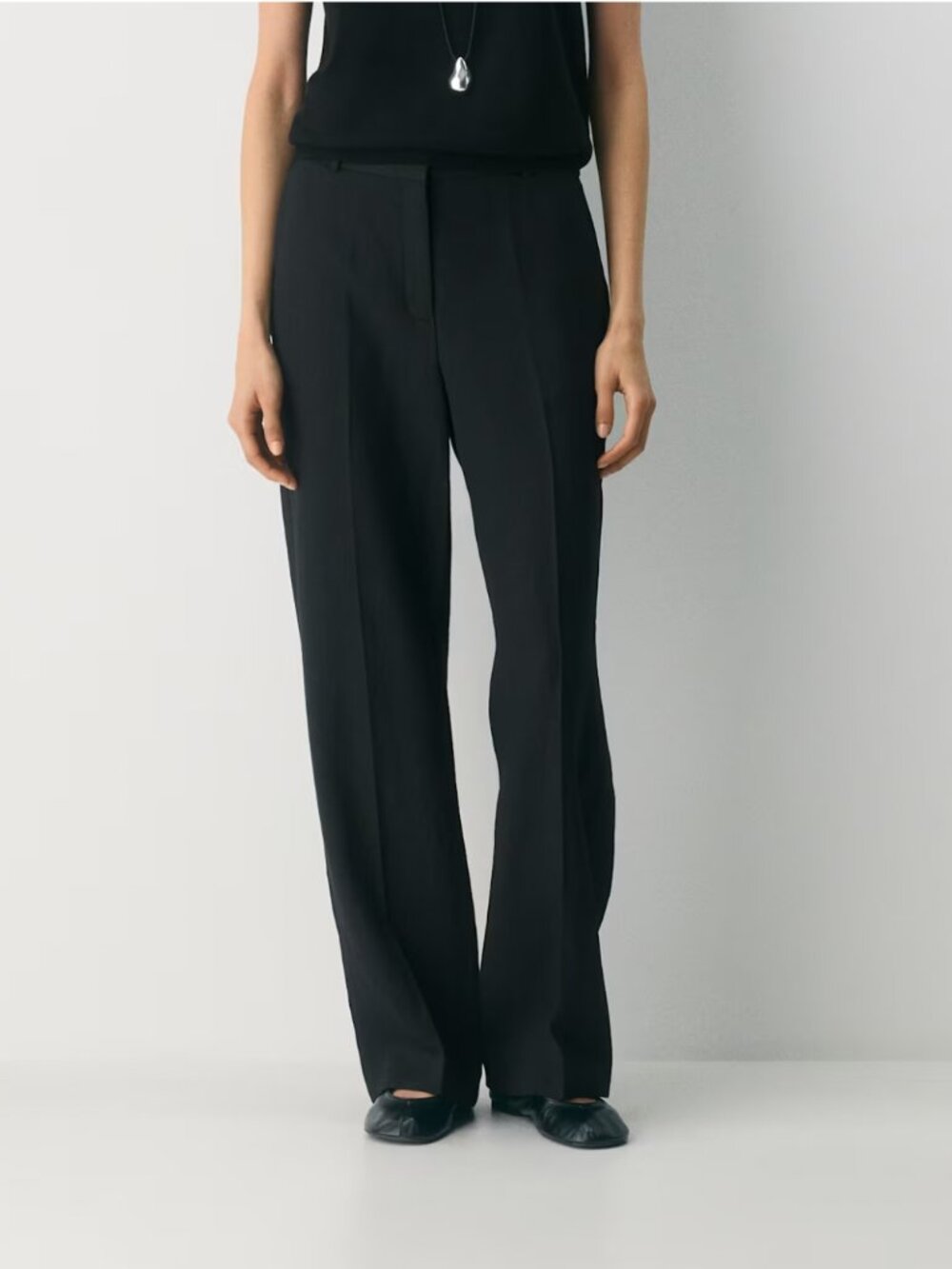 ARITZIA Babaton Atelier Trousers in Black -Size 6